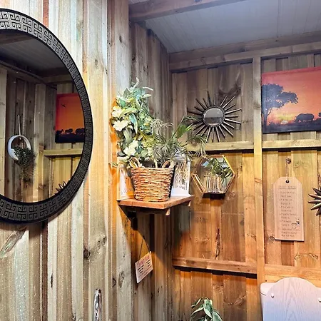 Lyxtält Deerstone Glamping-weets Hill Dome With Hot Tub Earby